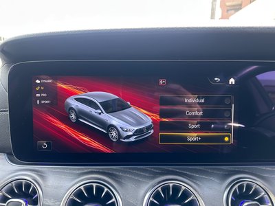 صورة 10 لـ 2023 Mercedes-BENZ GT AMG