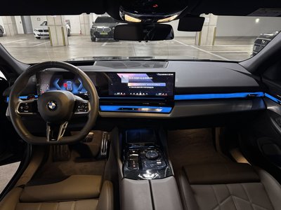 BMW 5 SERIES - 4
