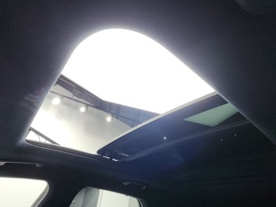 2021 Genesis GV70 — миниатюра 18