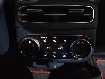 2021 Genesis GV70 — миниатюра 19