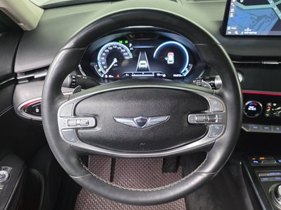 2021 Genesis GV70 — миниатюра 14