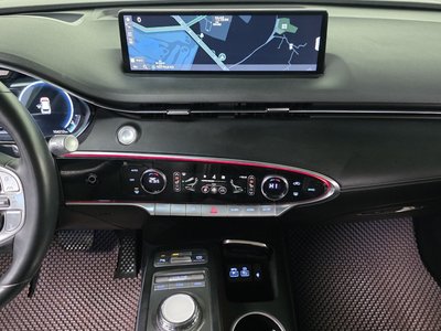 2021 Genesis GV70 — миниатюра 15