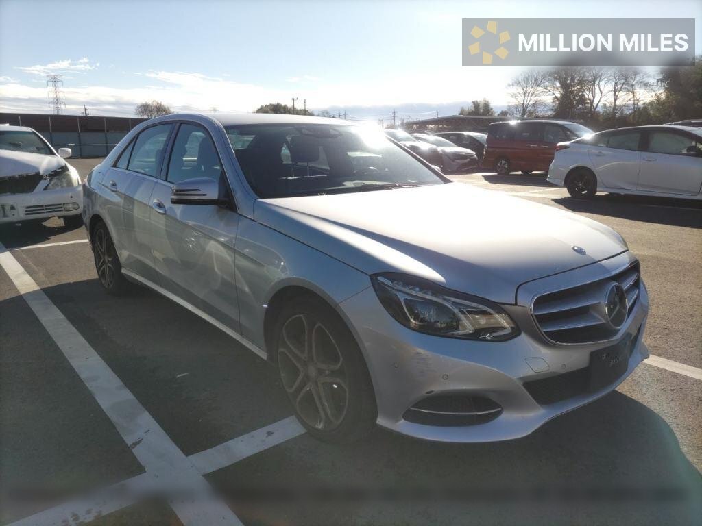 MERCEDES-BENZ E-CLASS - View 1