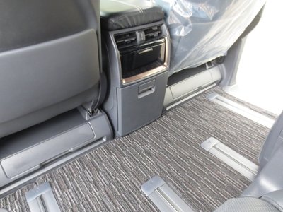 2025 Toyota ALPHARD — миниатюра 24