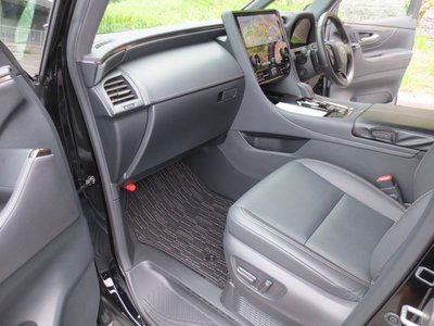 2025 Toyota ALPHARD — миниатюра 20
