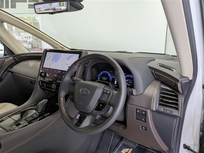 TOYOTA ALPHARD - 4