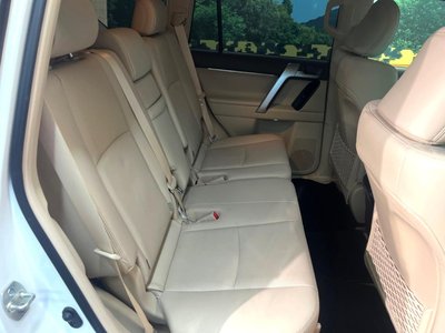 TOYOTA LAND CRUISER PRADO - 9