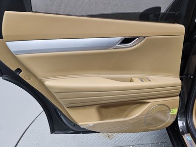2025 Genesis G80 (RG3) thumbnail 15