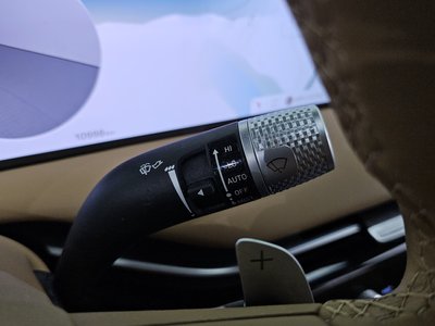 2025 Genesis G80 (RG3) thumbnail 28
