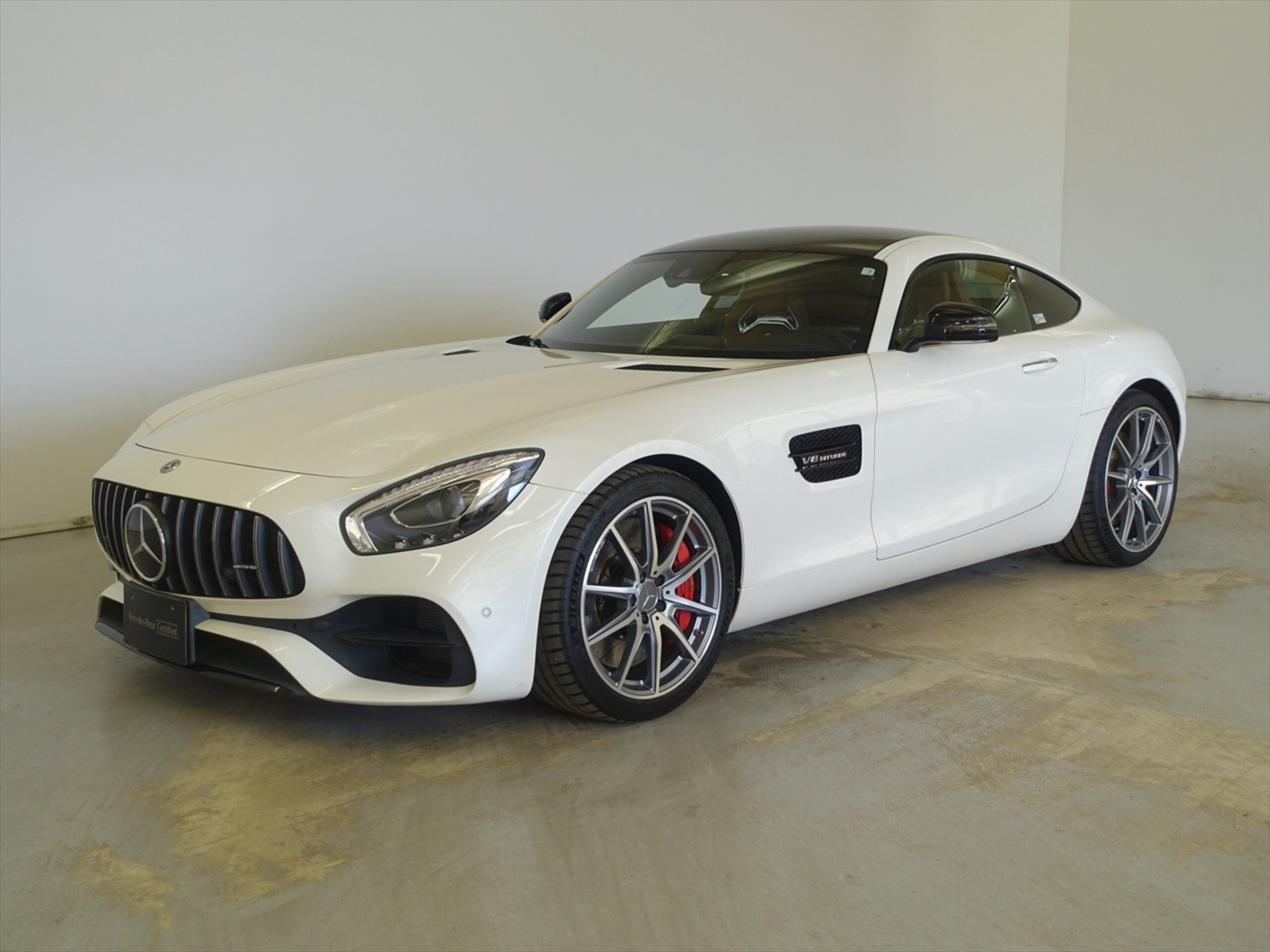 MERCEDES-BENZ GT AMG - View 1