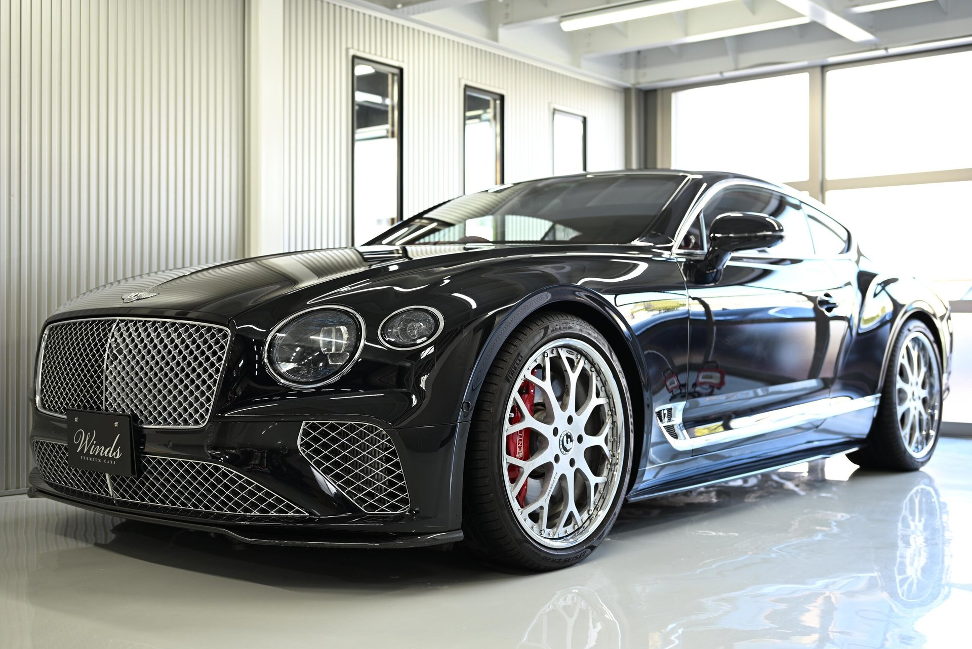 BENTLEY CONTINENTAL - View 1