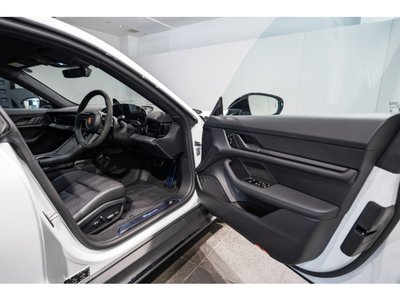 2026 Porsche TAYCAN thumbnail 14