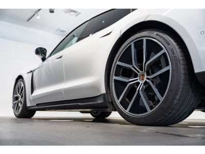 2026 Porsche TAYCAN thumbnail 20