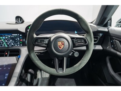صورة 5 لـ 2026 Porsche TAYCAN