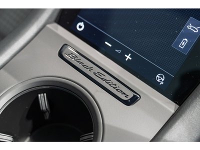 2026 Porsche TAYCAN thumbnail 17