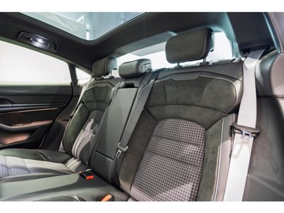 2026 Porsche TAYCAN thumbnail 16