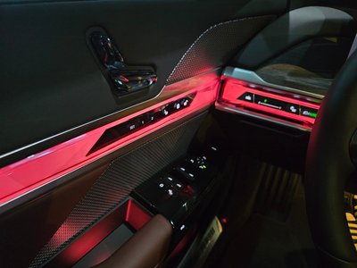 2025 BMW 7 SERIES photo 10