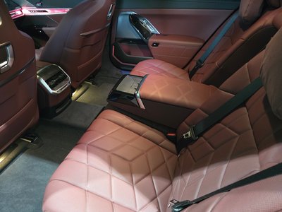 2025 BMW 7 SERIES thumbnail 14