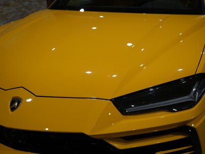 LAMBORGHINI URUS - 6