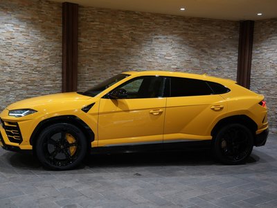 LAMBORGHINI URUS - 7