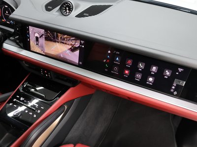 2023 Porsche CAYENNE thumbnail 16