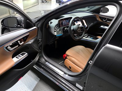 MERCEDES-BENZ E-CLASS - 10