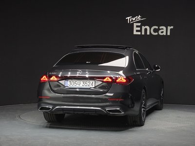 MERCEDES-BENZ E-CLASS - 4