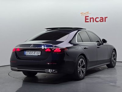 MERCEDES-BENZ E-CLASS - 4