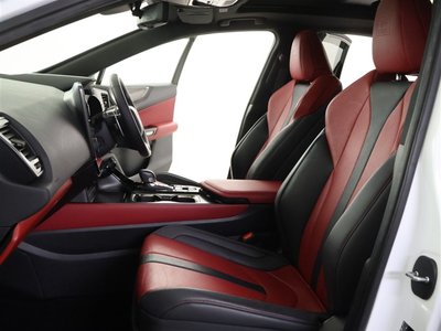 صورة 10 لـ 2023 Lexus NX