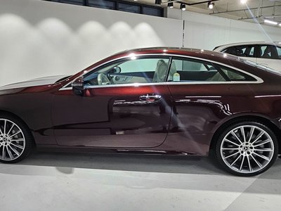 MERCEDES-BENZ E-CLASS - 8