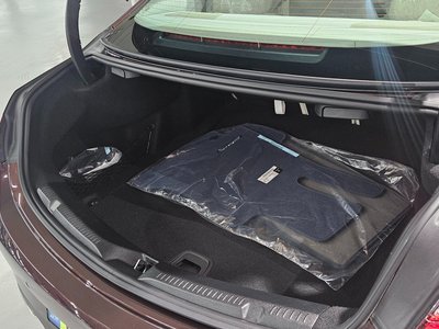 MERCEDES-BENZ E-CLASS - 10