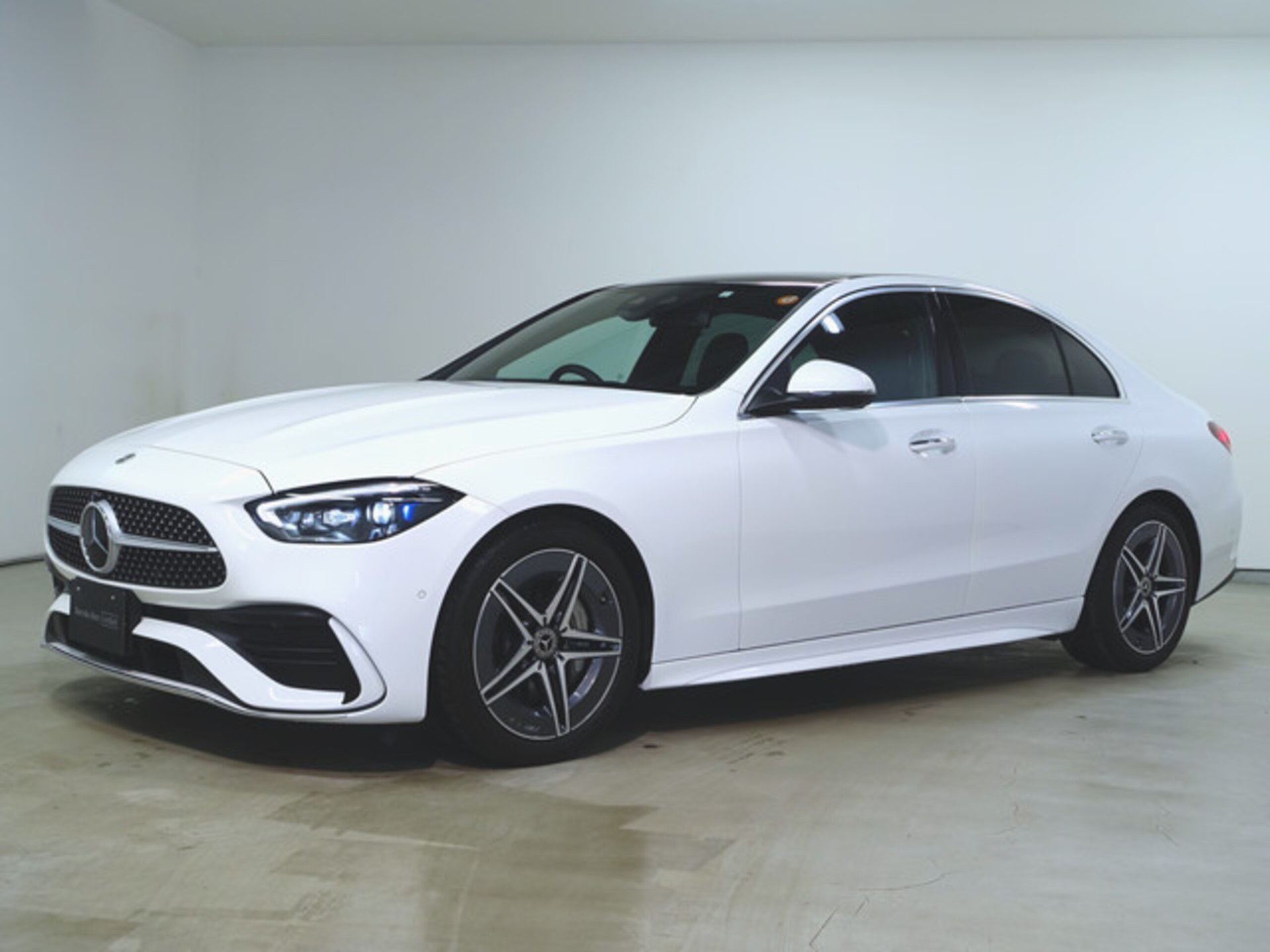 MERCEDES-BENZ C-CLASS - View 1