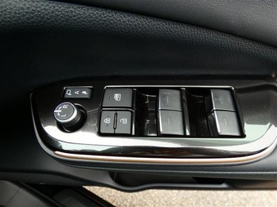 2023 Toyota CROWN SPORT thumbnail 23