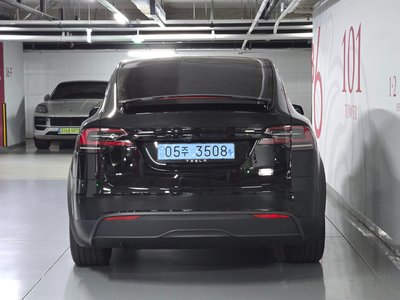 2026 Tesla MODEL X — фото 6