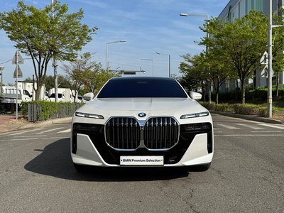 BMW 7 SERIES - 2