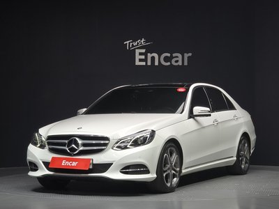 MERCEDES-BENZ E-CLASS - 1
