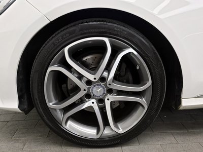 MERCEDES-BENZ E-CLASS - 6