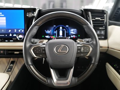 2024 Lexus LM — фото 24