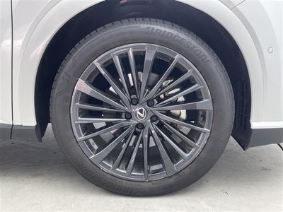 صورة مصغرة 25 لـ 2023 Lexus RX