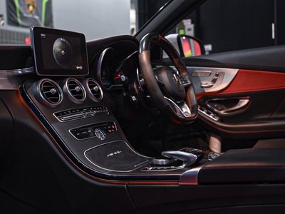 MERCEDES-BENZ C-CLASS CABRIOLET AMG - 10