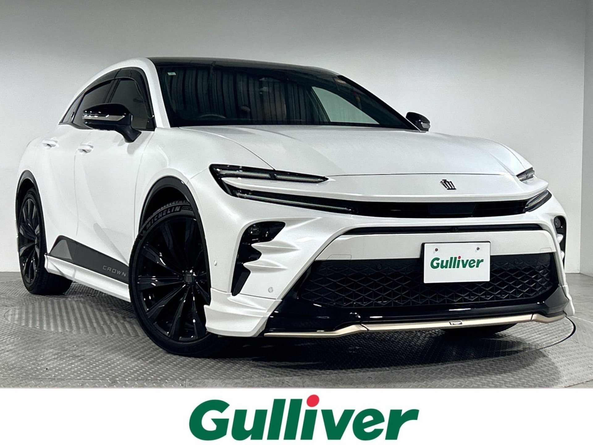 TOYOTA CROWN SPORT - View 1