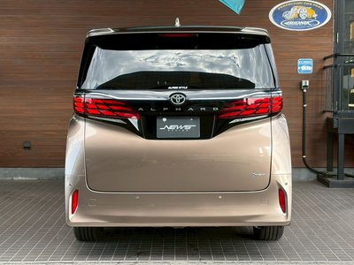 TOYOTA ALPHARD - 7