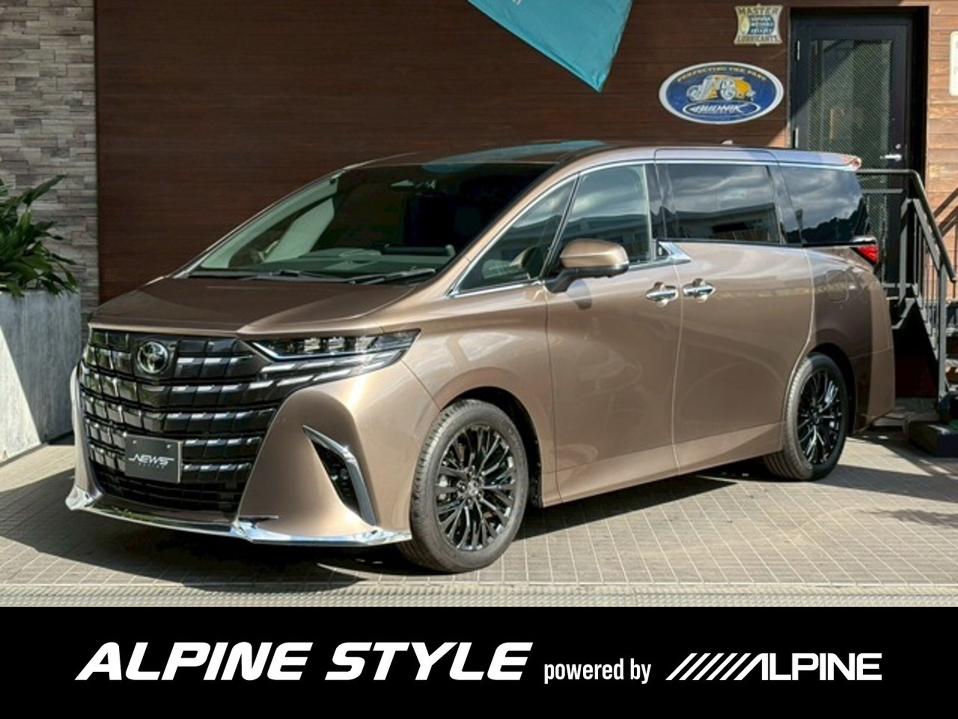 TOYOTA ALPHARD - View 1