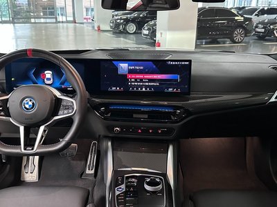 صورة 4 لـ 2025 BMW I4