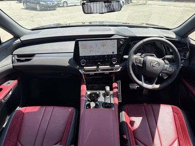 صورة مصغرة 45 لـ 2024 Lexus RX