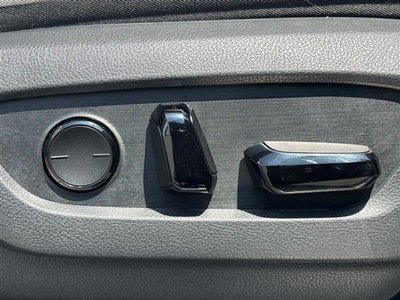 صورة مصغرة 33 لـ 2024 Lexus RX
