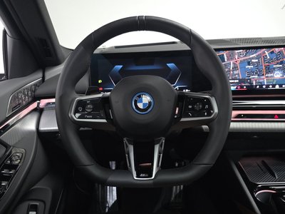 2025 BMW I5 — миниатюра 18
