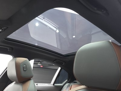 2025 BMW I5 — миниатюра 21