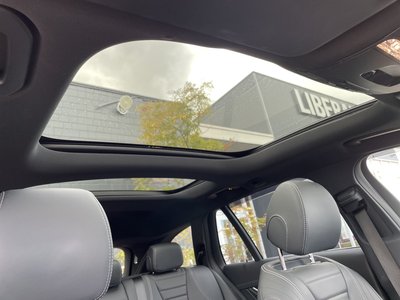 MERCEDES-BENZ E-CLASS - 8