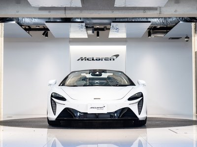 MCLAREN ARTURA SPIDER - 4